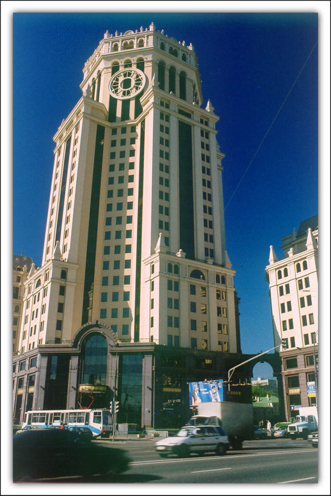 photo "Building on Paveletskaya Square" tags: architecture, misc., landscape, 