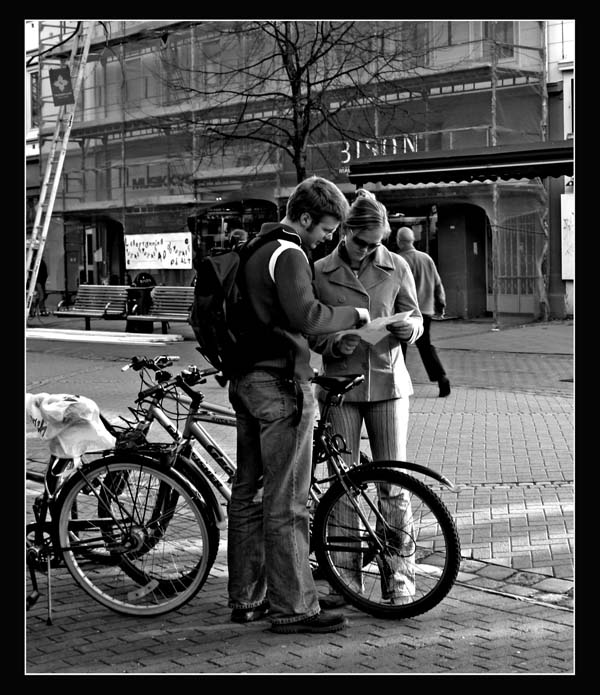 photo "Students in Trondheim" tags: black&white, 