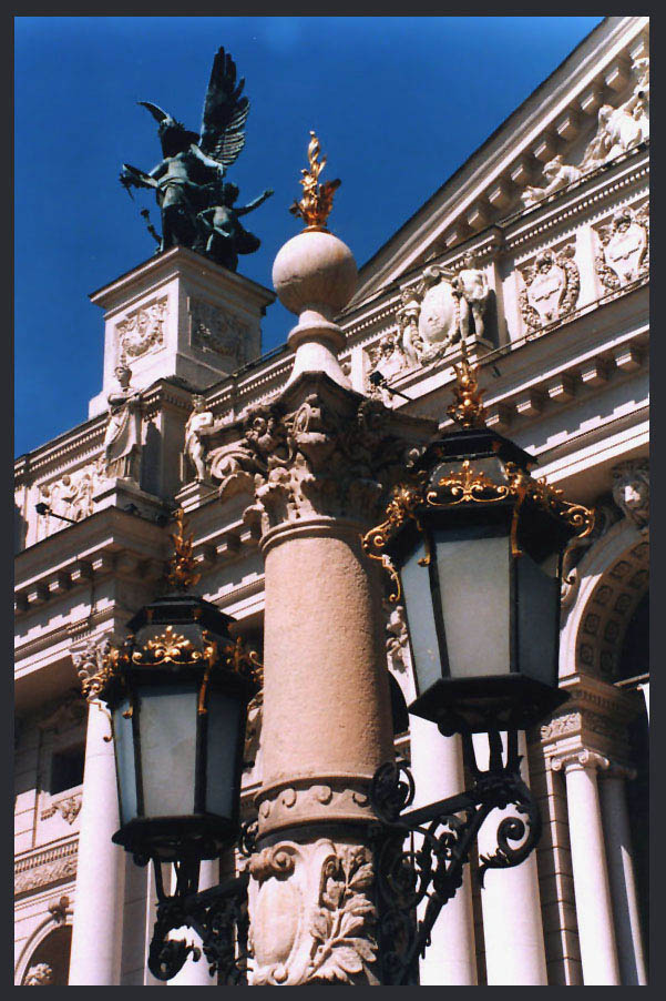 photo "The Lvov theatre" tags: architecture, travel, landscape, 