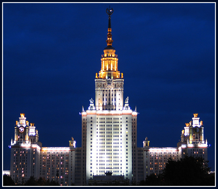 photo "Moscow State University" tags: architecture, landscape, night