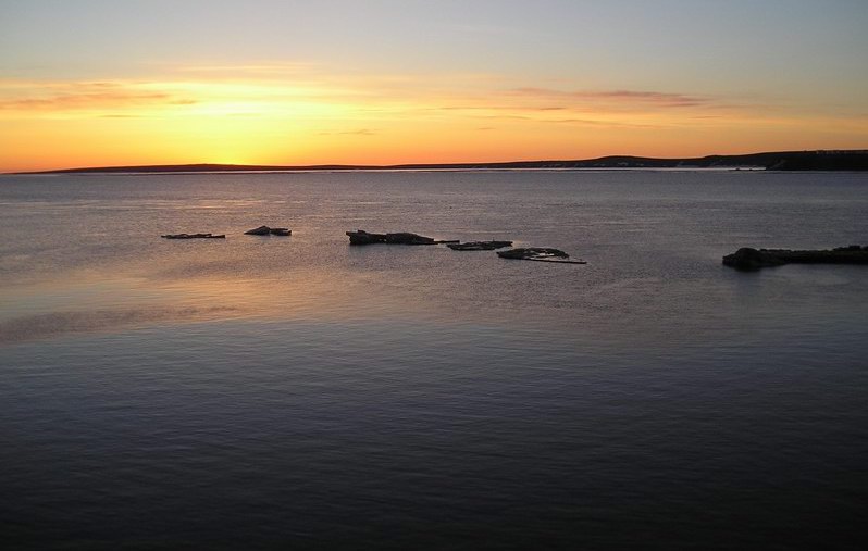 photo "Last ice floes..." tags: landscape, sunset, water