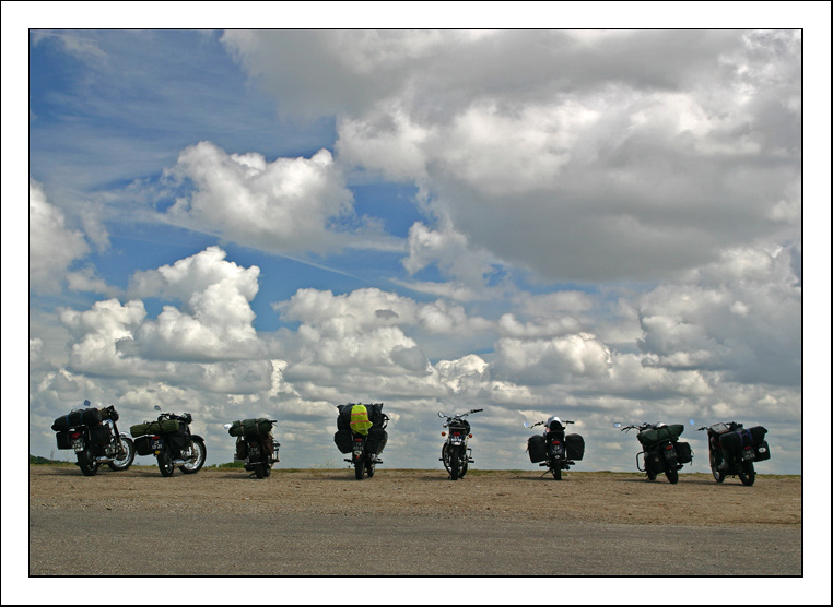 photo "Ready to take off" tags: landscape, genre, clouds