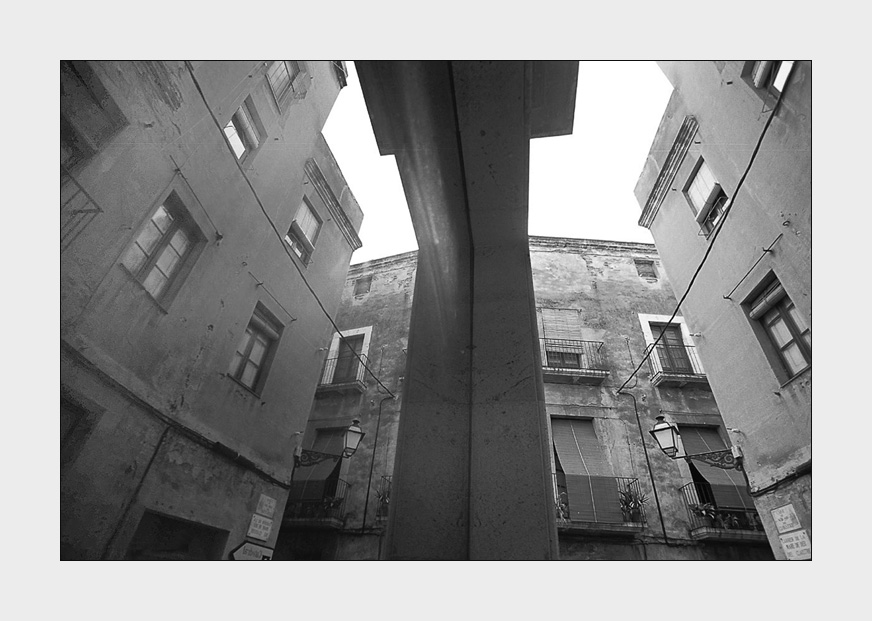 photo "Illusory courtyard" tags: architecture, landscape, 