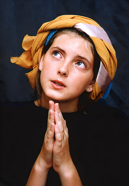 photo "Praying Virgin" tags: portrait, woman