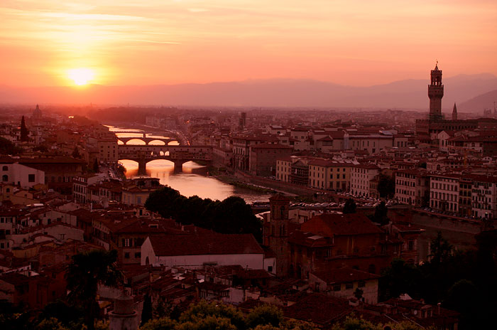 photo "Another Day Ends in Italy" tags: architecture, landscape, sunset