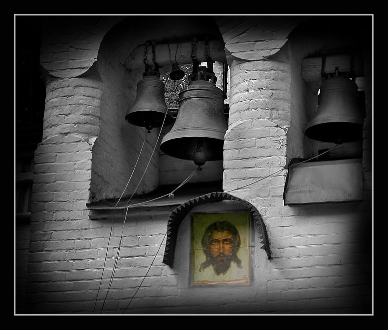 photo "Bells" tags: travel, misc., Europe