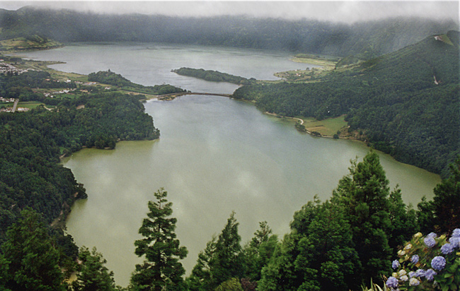 photo "" Lagoa - Sete Cidades - Lagoon "" tags: misc., 