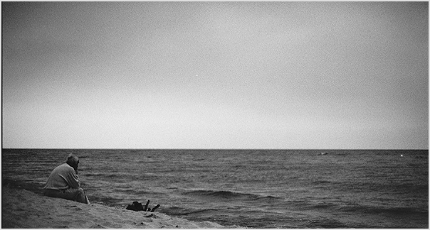 photo "The Old Man and the Sea" tags: black&white, landscape, water