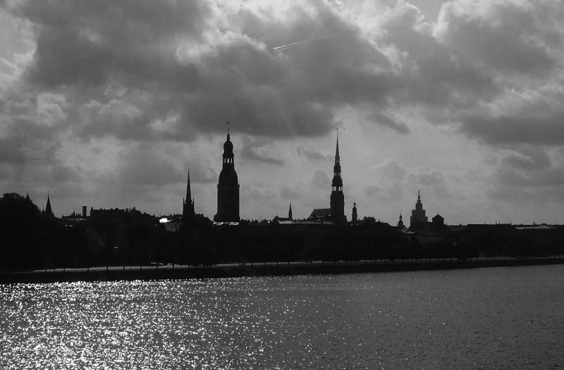 photo "Ryga, 2004" tags: black&white, architecture, landscape, 