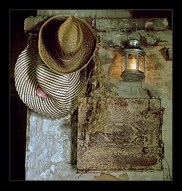 photo "Old oven and scissors" tags: still life, genre, 