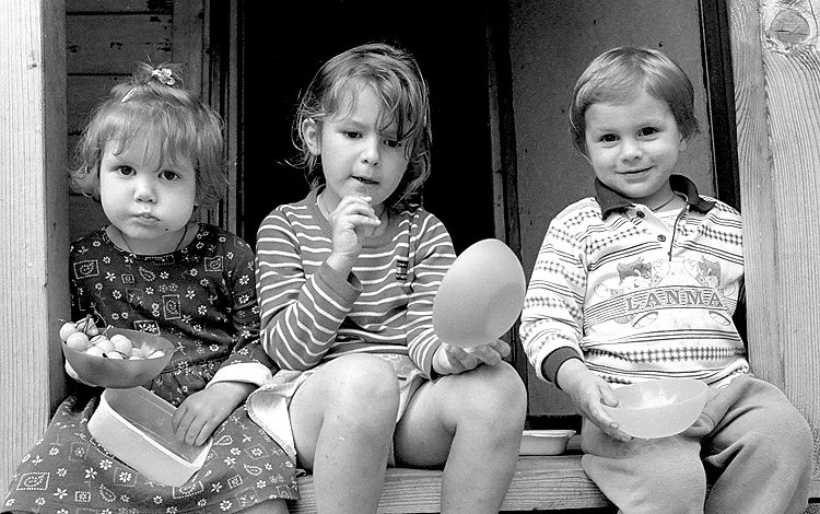 photo "***" tags: genre, black&white, 
