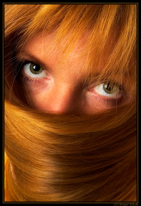 photo "wrapped up" tags: portrait, woman