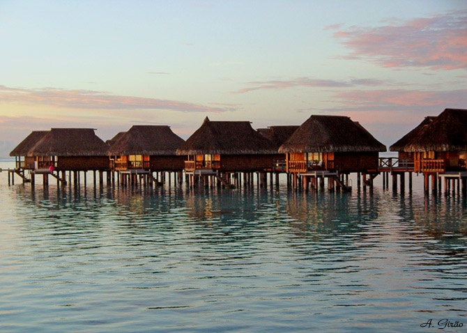 photo "Bungalow Dream" tags: landscape, sunset, water