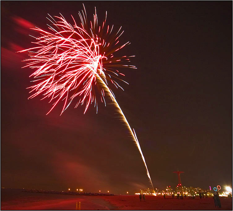 photo "Coney Island fireworks #2" tags: architecture, genre, landscape, 