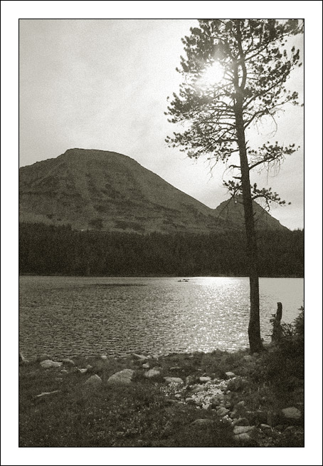 photo "*" tags: landscape, mountains, water