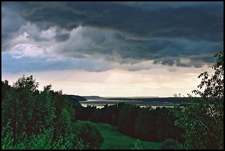 photo "before the thunderstorm at Volga" tags: landscape, summer