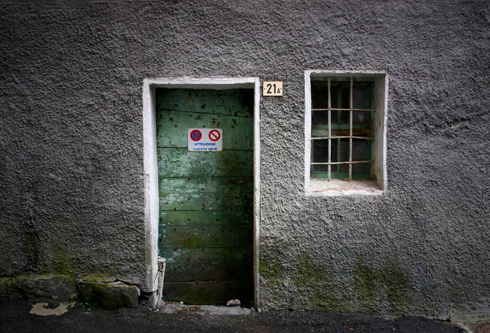 photo "grey wall" tags: misc., 