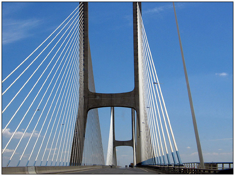 photo "Vasco da gama bridge" tags: travel, architecture, landscape, Europe