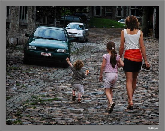 фото "Look mama, papa`s car" метки: репортаж, 