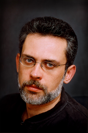 photo "Modest One" tags: portrait, man