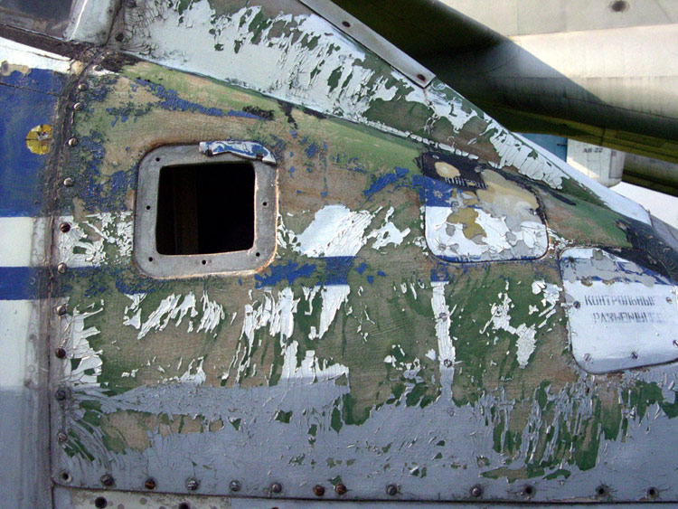 photo "old airplane" tags: misc., abstract, 