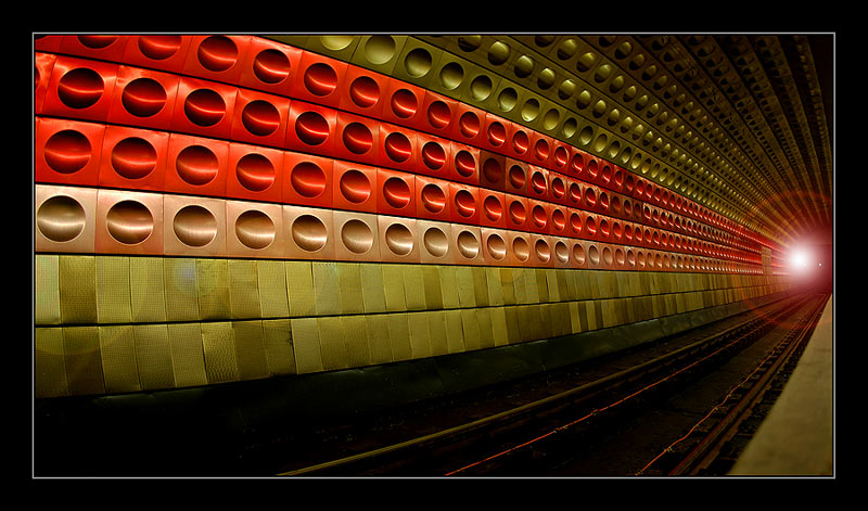 photo "THE UNDERGROUND" tags: abstract, travel, Europe