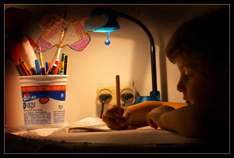 photo "The Letter" tags: portrait, genre, children