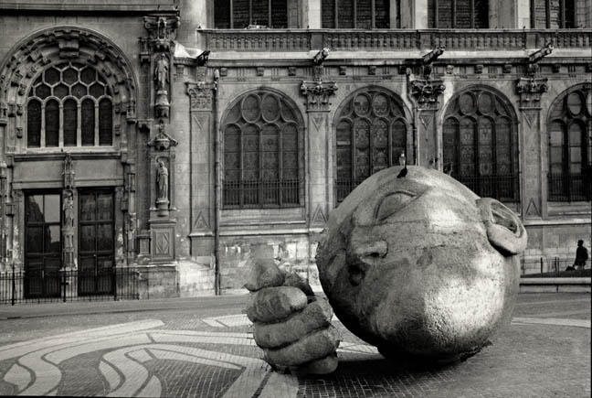фото "Unusual sculpture, paris" метки: архитектура, путешествия, пейзаж, Европа