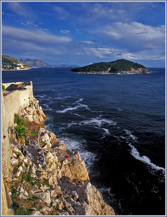 photo "Cup of coffee with a kind on the sea" tags: travel, landscape, Europe, water