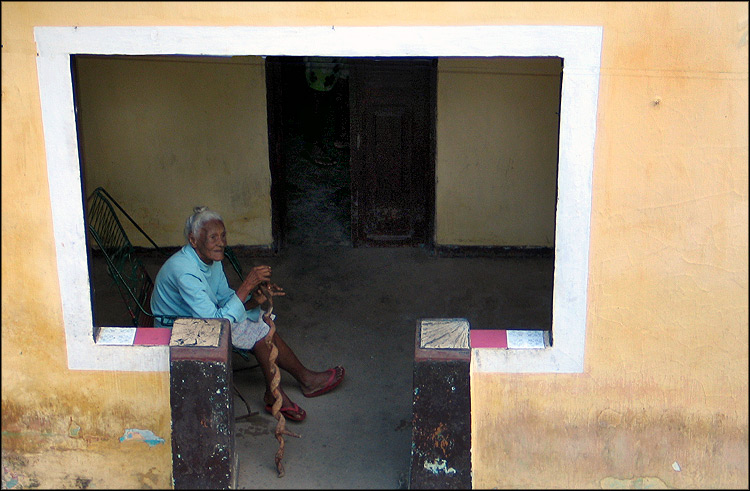 photo "Old lady" tags: travel, portrait, South America, woman