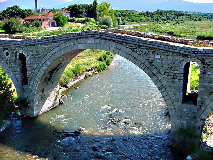 photo "The old bridge" tags: architecture, travel, landscape, Europe