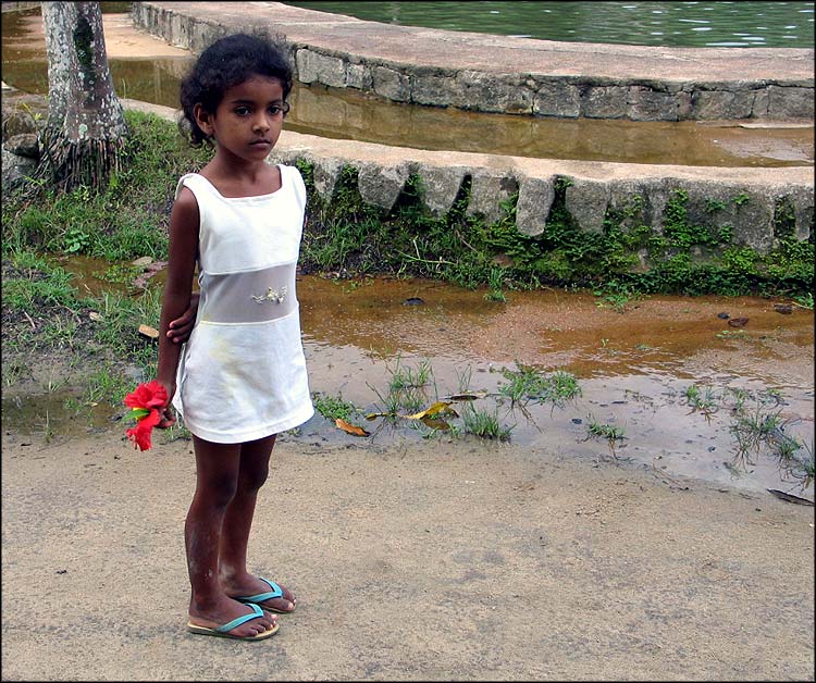 photo "The flower girl" tags: travel, portrait, South America, children