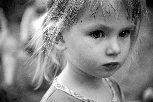 photo "." tags: black&white, portrait, children