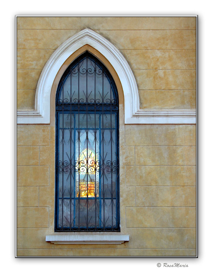 photo "Window in Window" tags: travel, South America