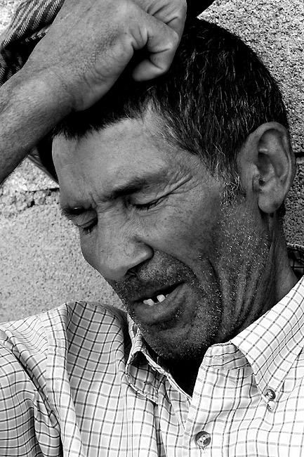 photo "whew!" tags: black&white, portrait, man