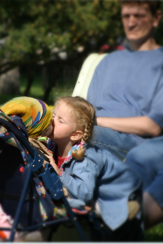 photo "Two Sisters" tags: portrait, reporting, children