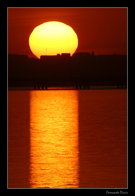 photo "Falling in the city" tags: landscape, architecture, sunset