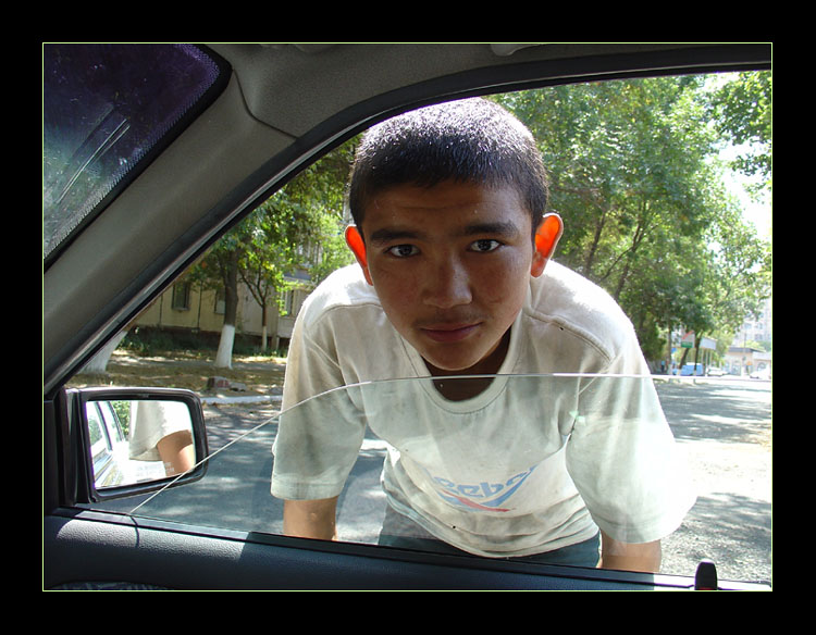 photo "Curiosity" tags: portrait, children