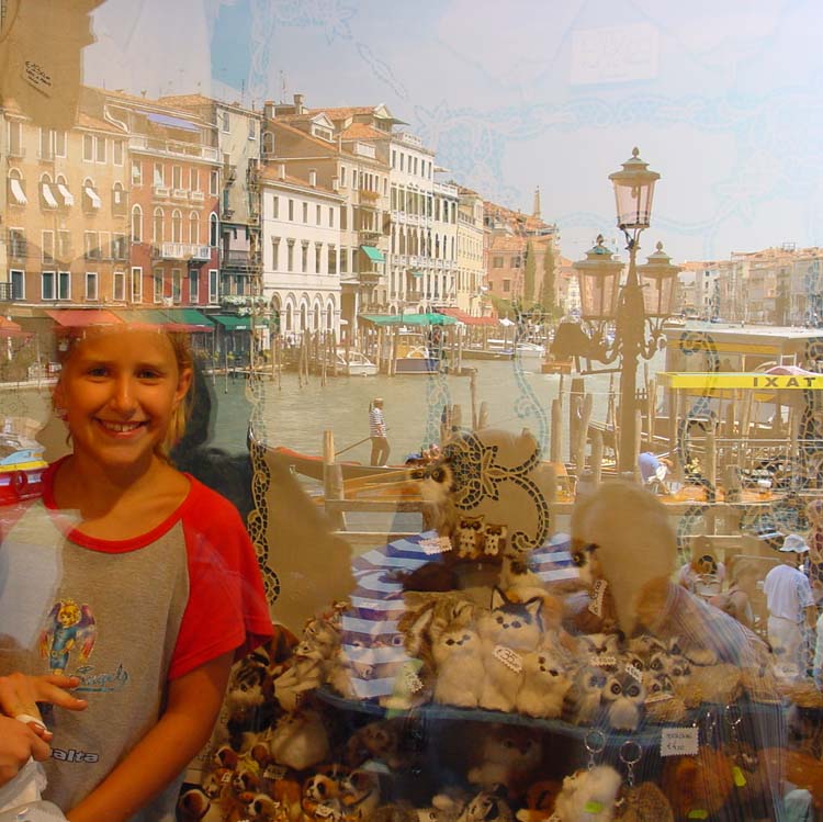 photo "mirror image in Venezia" tags: portrait, travel, Europe, children