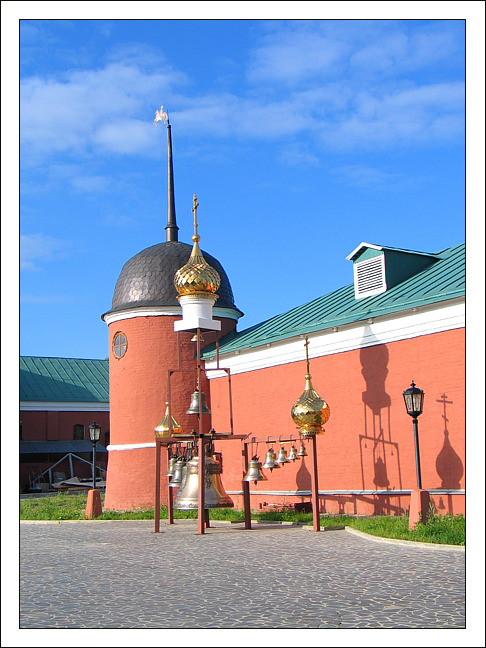 photo "The bells" tags: travel, architecture, landscape, Europe