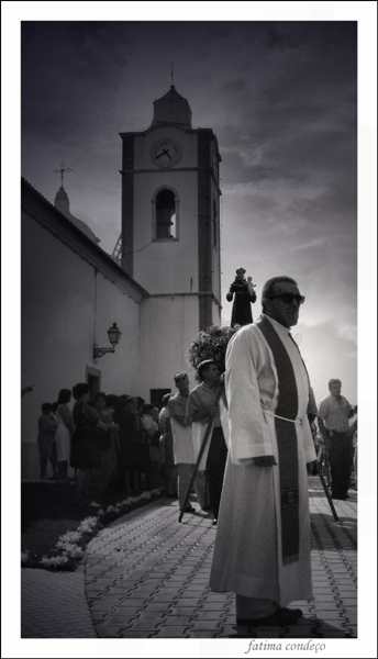 photo "Faith" tags: black&white, reporting, 
