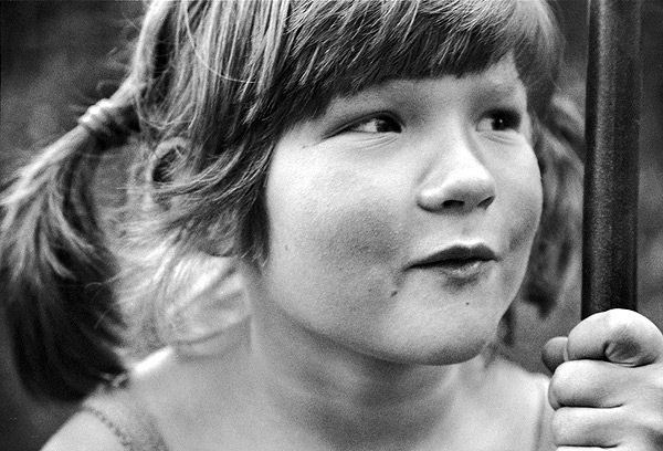photo "." tags: black&white, portrait, children