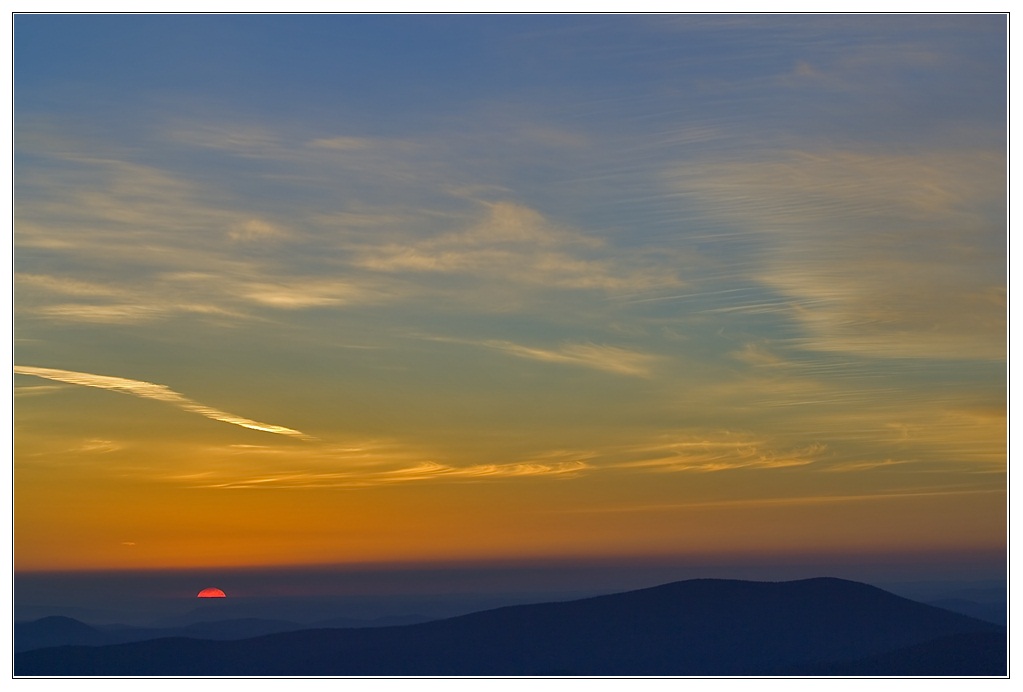 photo "Last Day" tags: landscape, mountains, sunset