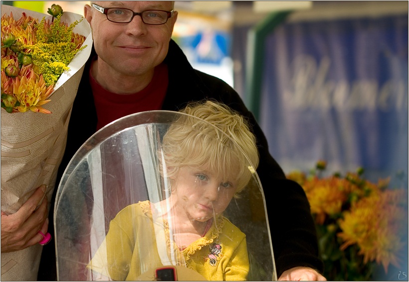 photo "Flowers for mommy." tags: portrait, genre, 