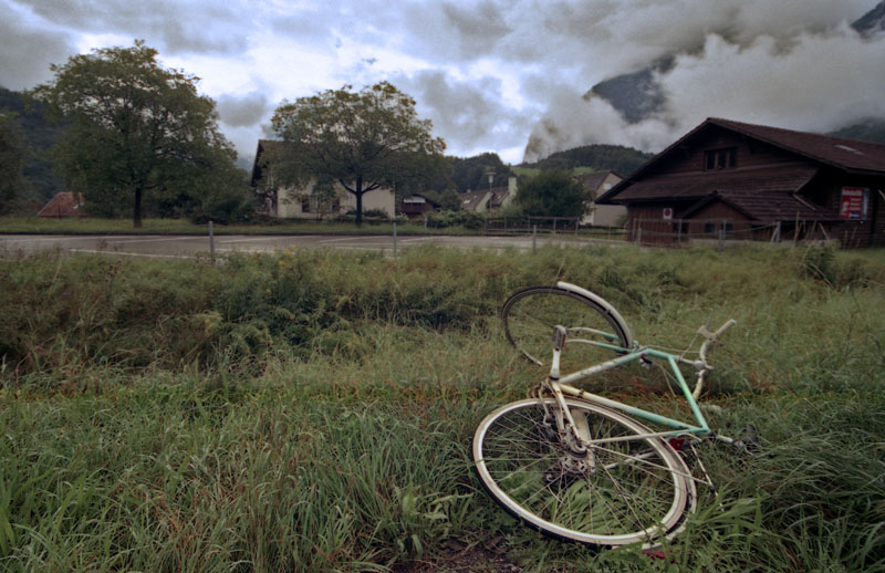photo "Landscape with a white bicycle" tags: landscape, summer