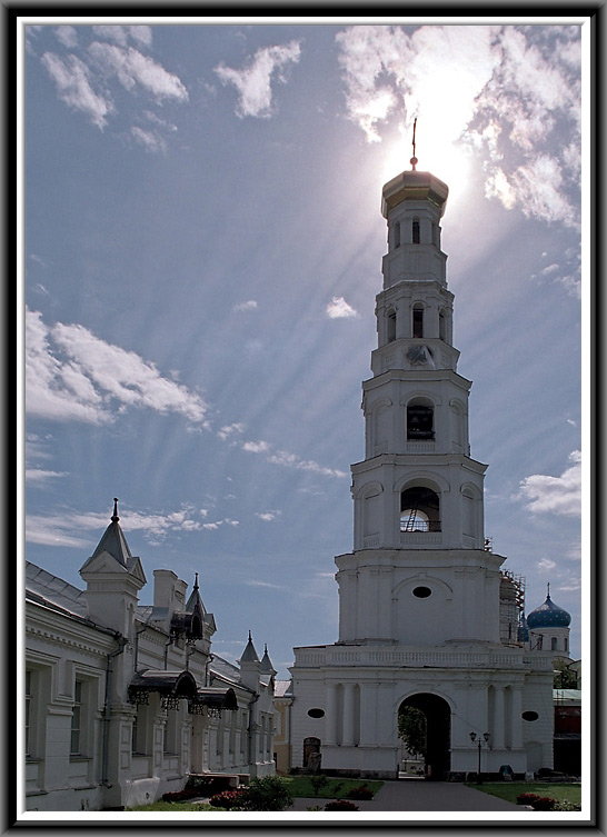 photo "Light divine" tags: architecture, landscape, 