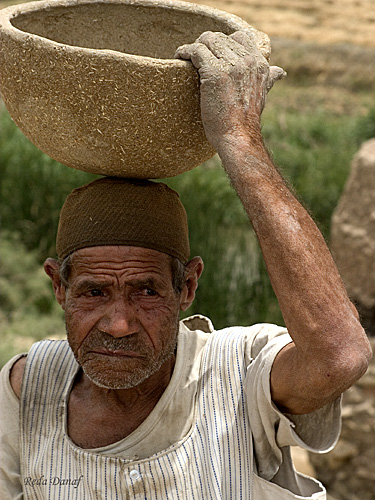 photo "The potter" tags: travel, portrait, Africa, man