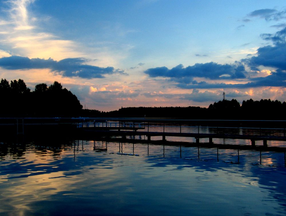 фото "polish lake before dark" метки: пейзаж, вода, облака