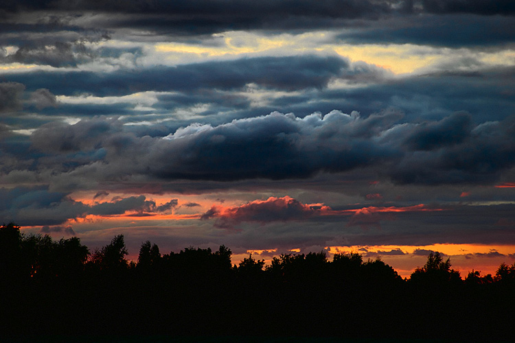 photo "#4" tags: landscape, clouds