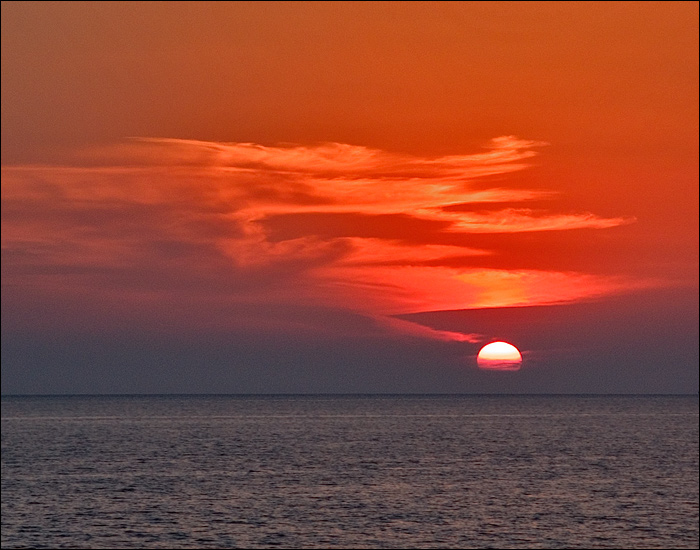 photo "Ardent Sunset" tags: landscape, clouds, sunset